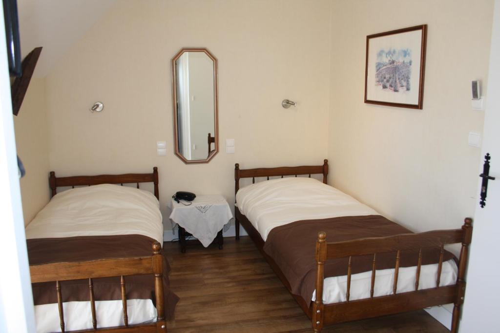 Auberge De Saint Julien Aux Bois Pokoj fotografie