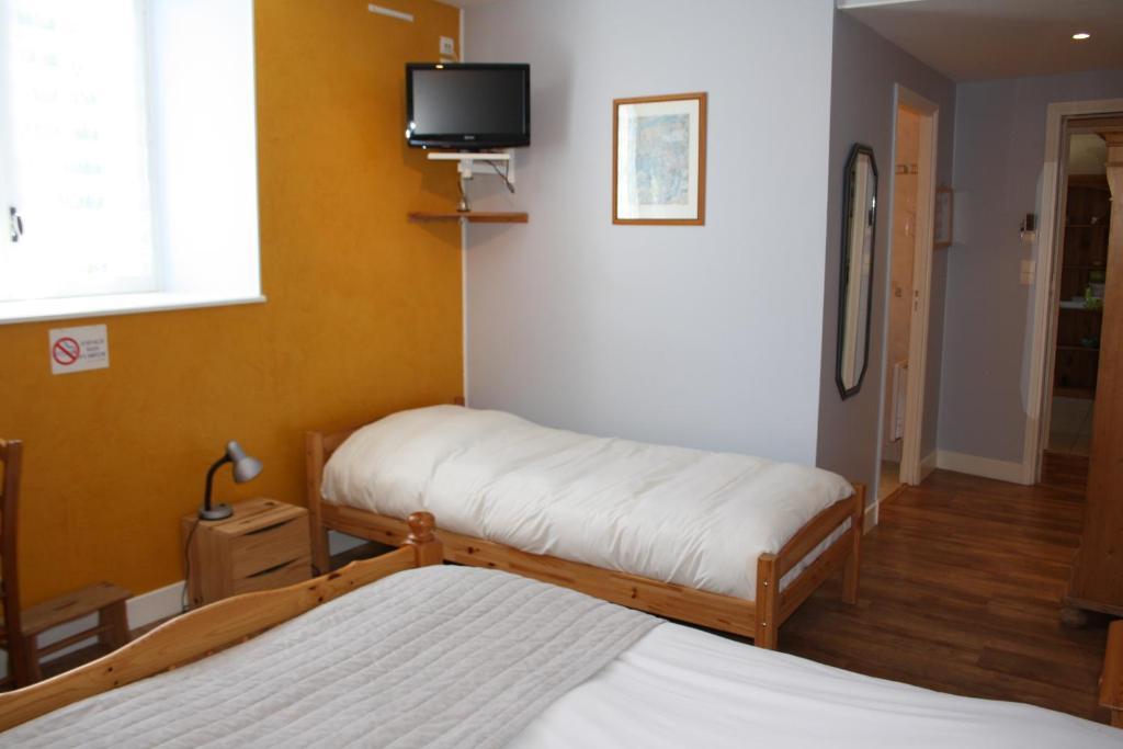 Auberge De Saint Julien Aux Bois Pokoj fotografie